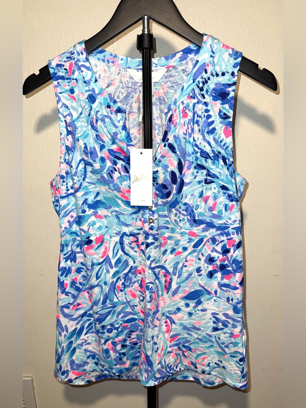 Lilly Pulitzer Essie Tank Top in "Breakwater Tint Party Wave" print, sz S, NWT